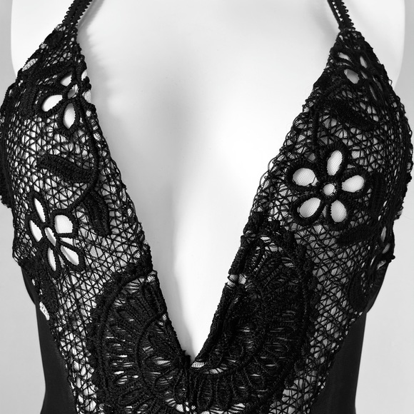 Nwt Youmita Black Embroidered Teddy S, M, L - Picture 3 of 11